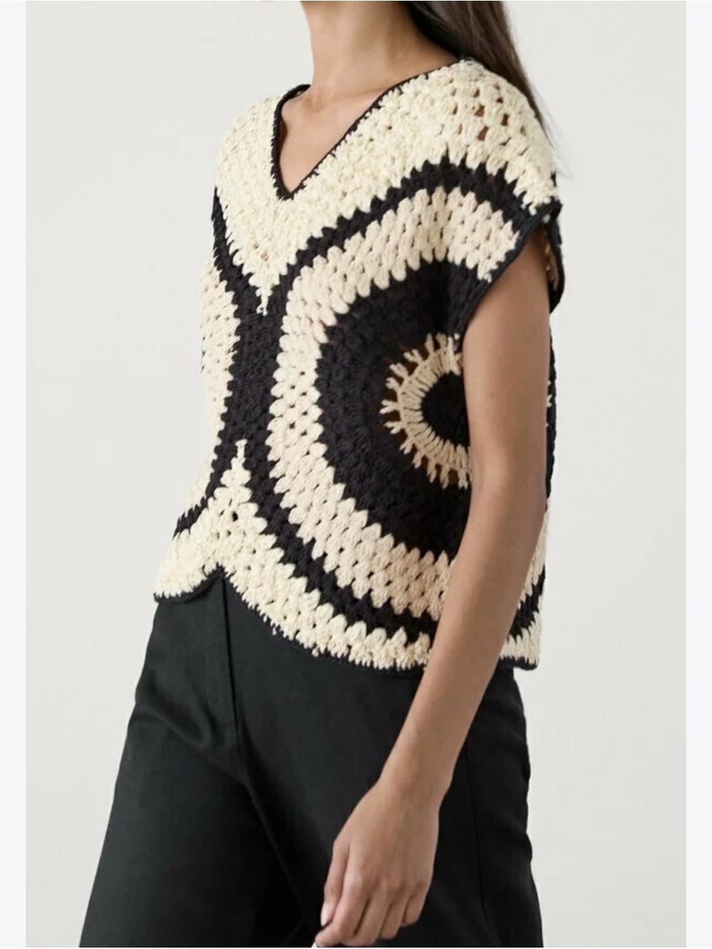 Massimo Dutti Cream and Black Crochet V‑Neck Top